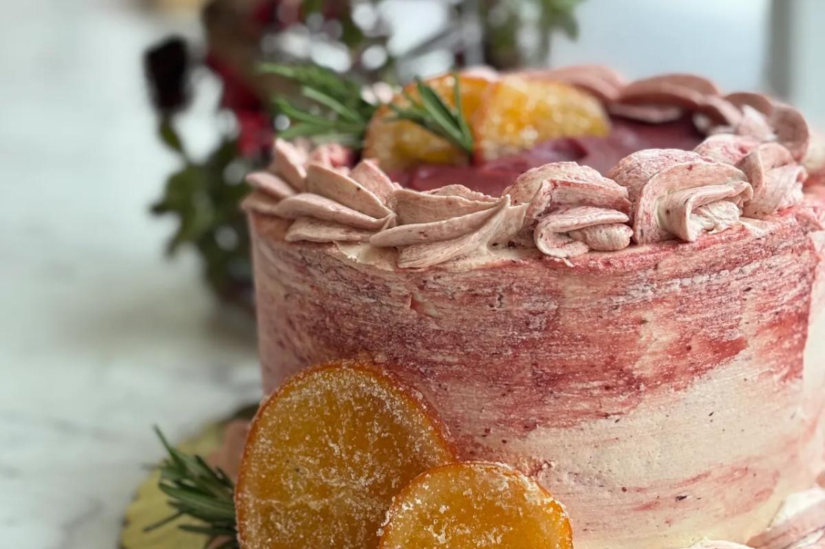 Cake at Moo-Over in Fort Wayne, Indiana