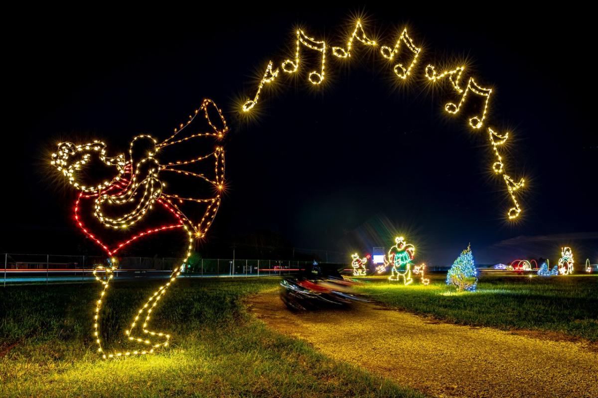 Tradewinds Park Holiday Fantasy of Lights
