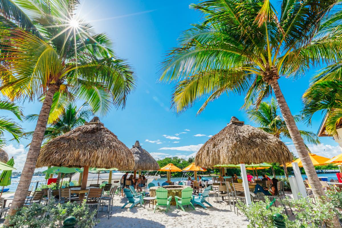 5 o’Clock Somewhere Bar & Grill