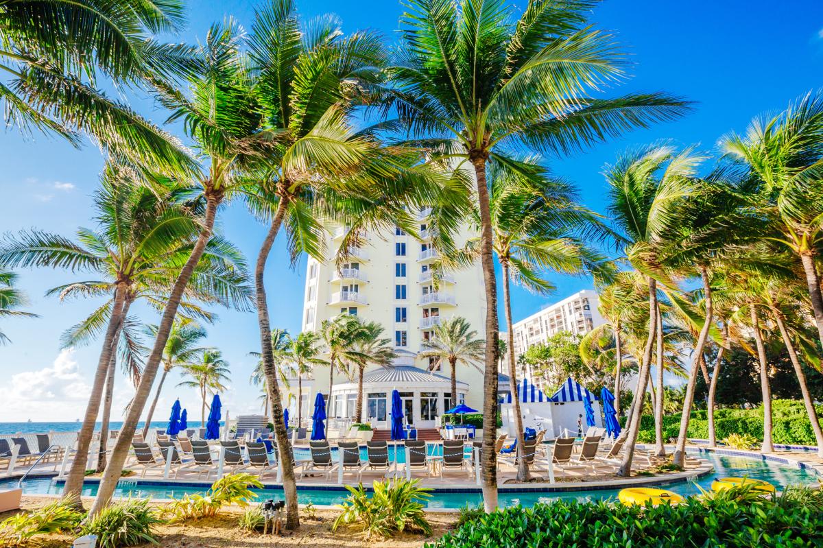 Pelican Grand Beach Resort