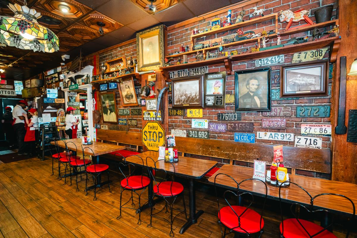 Jaxson's Ice Cream Parlor & Restaurant