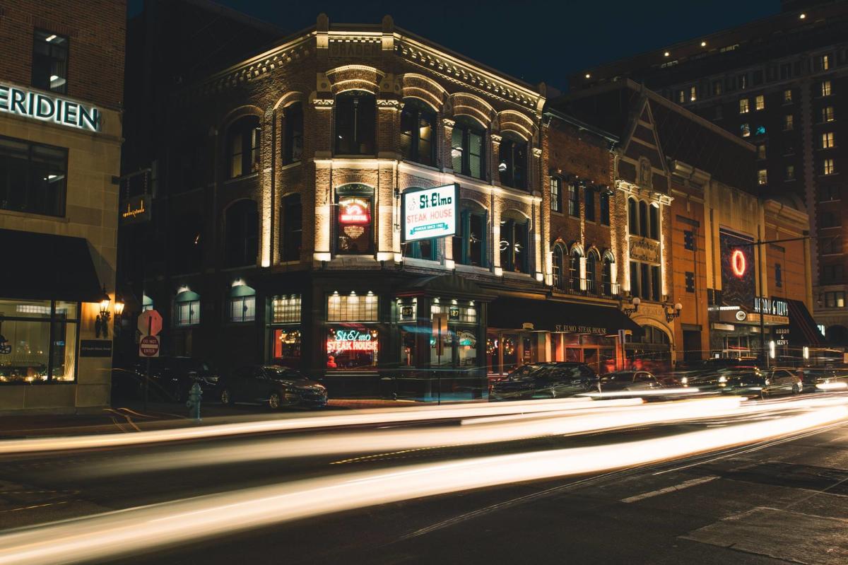 St. Elmo Steakhouse at night