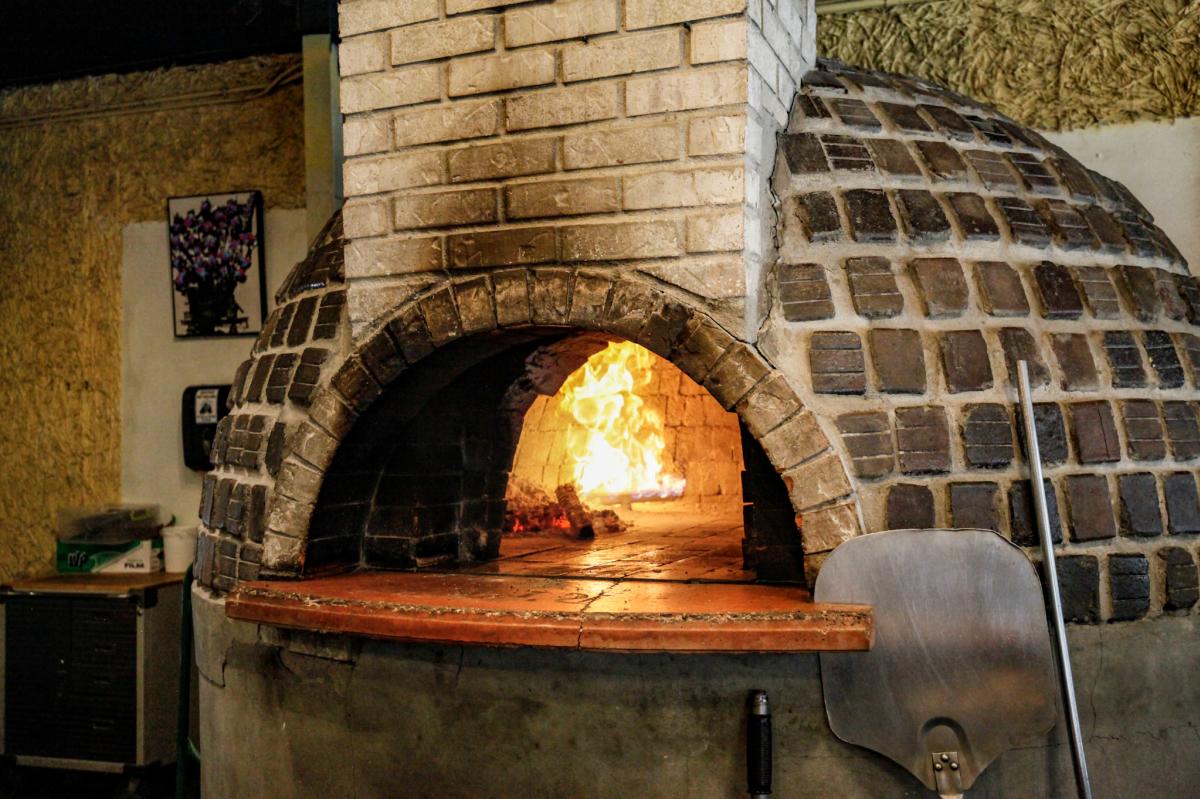 Richard's Brick Oven Pizza | Festival Country