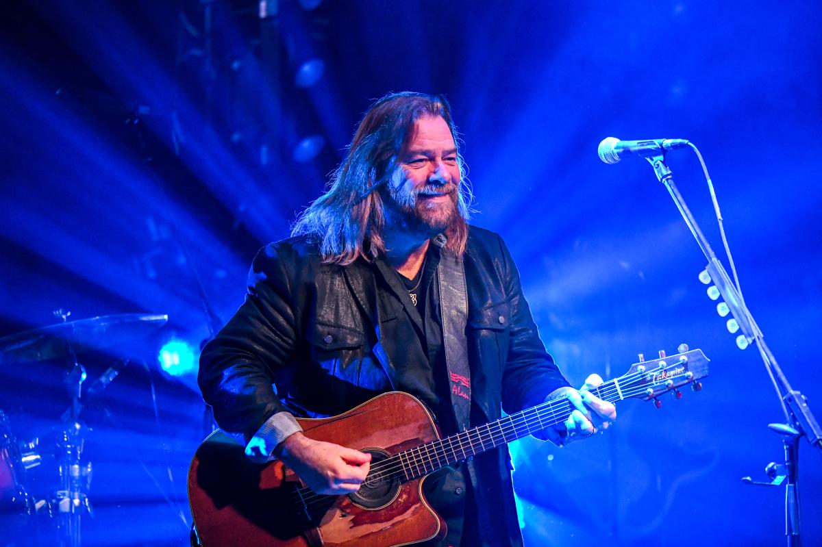 Touchdown Kelowna Kickoff Concert with Alan Doyle