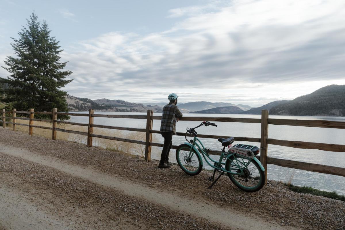 Okanagan_Rail_Trail_Pedego_Electric_Bikes_Oyama