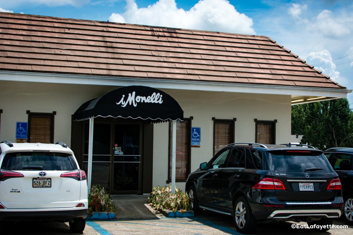 iMonelli's Exterior