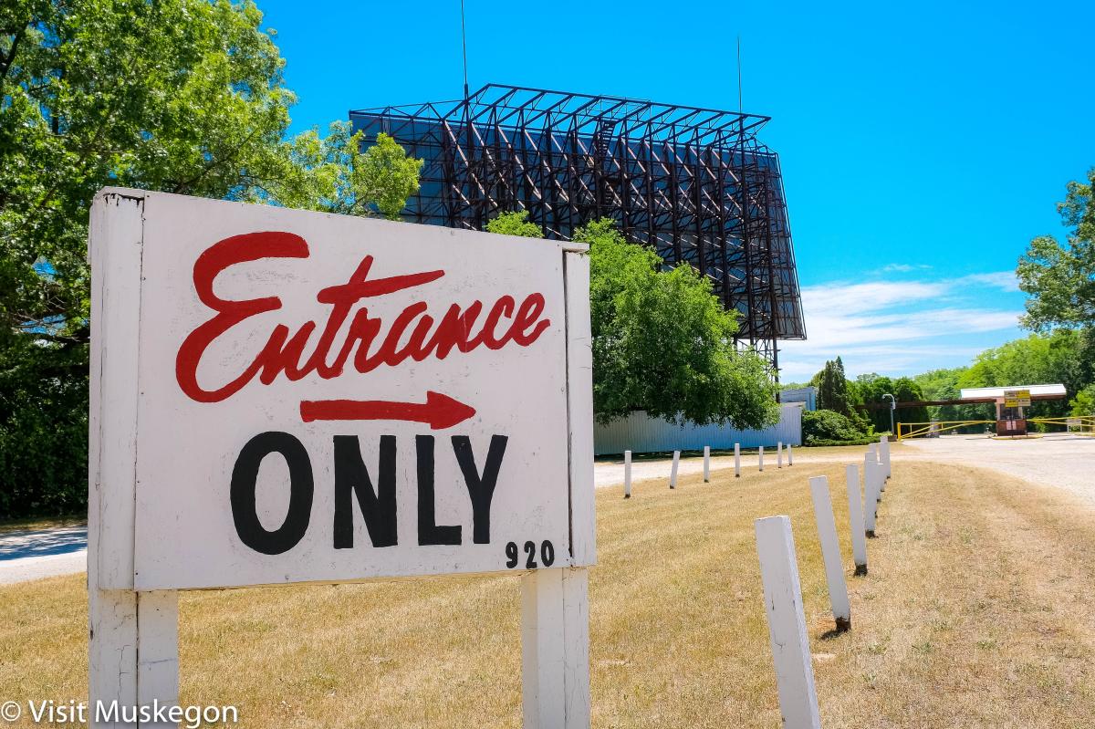 Entrance Only sign at Getty Drive-In