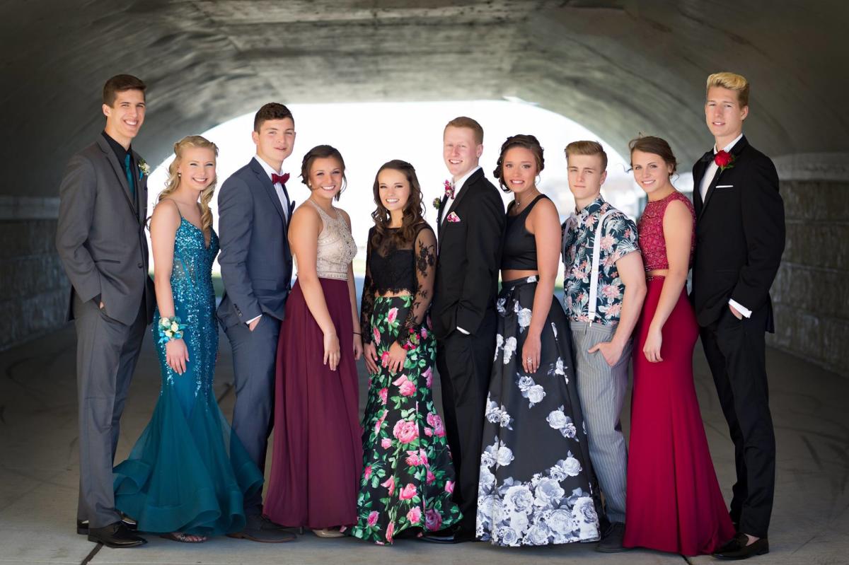 Prom Photo at Oshkosh Riverwalk