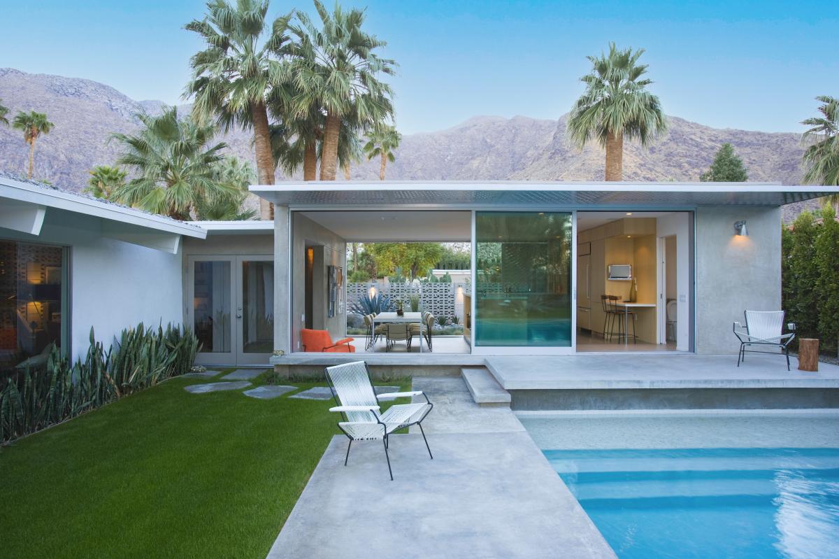 Mid-Century Modern house with a pool in Greater Palm Springs