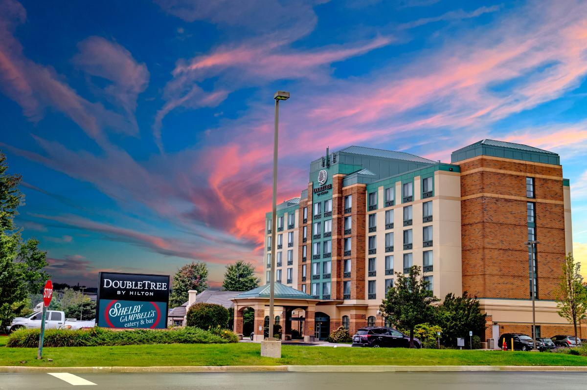 DoubleTree by Hilton Exterior photo