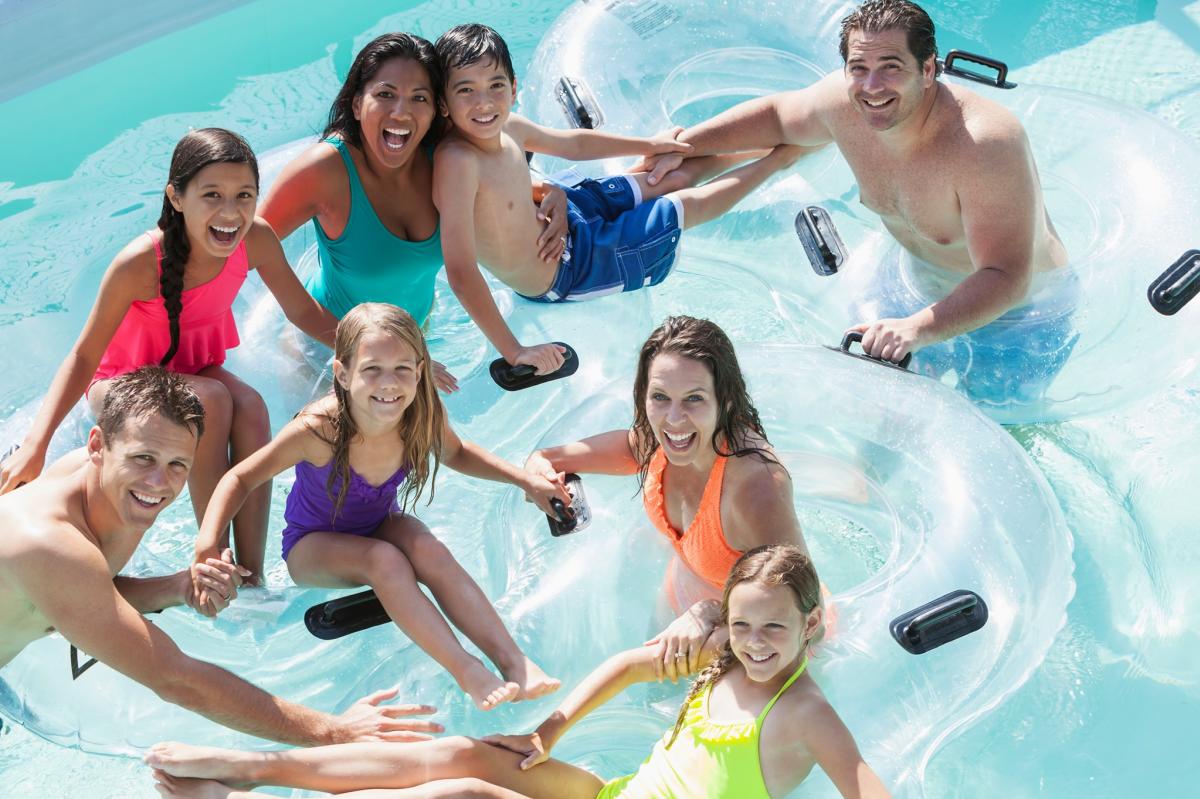 Splashdown Waterpark family tubing