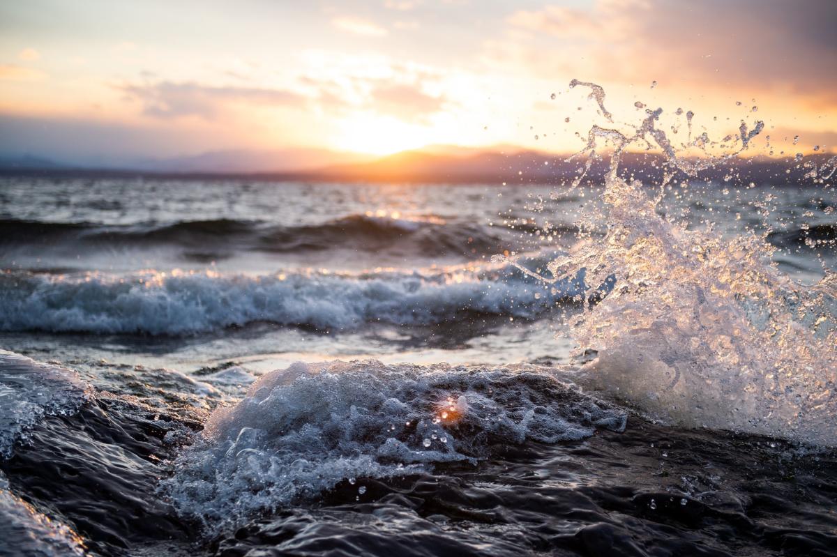 Lake_Champlain_Winter_Sunset-Splash