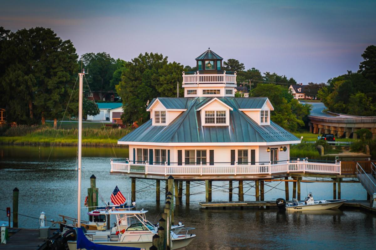 Smithfield Station Hotel's Over the water rental