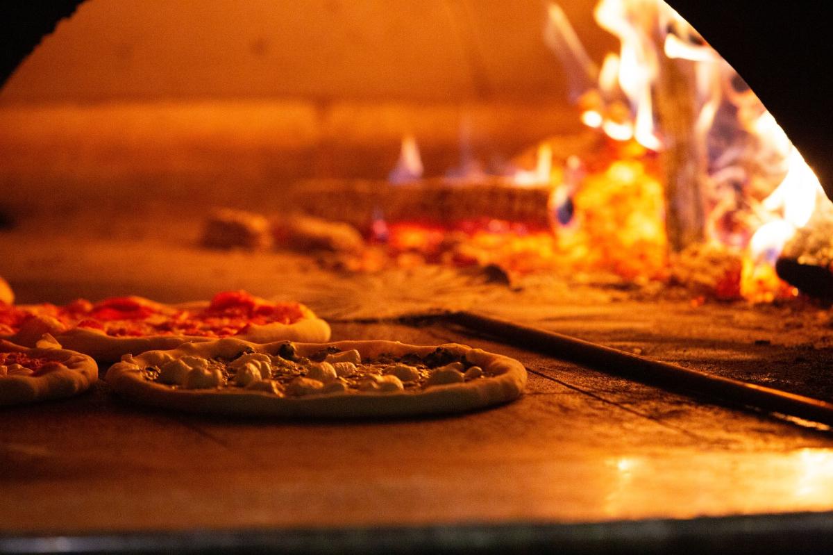 Bella Luna Wood-Fired Pizza