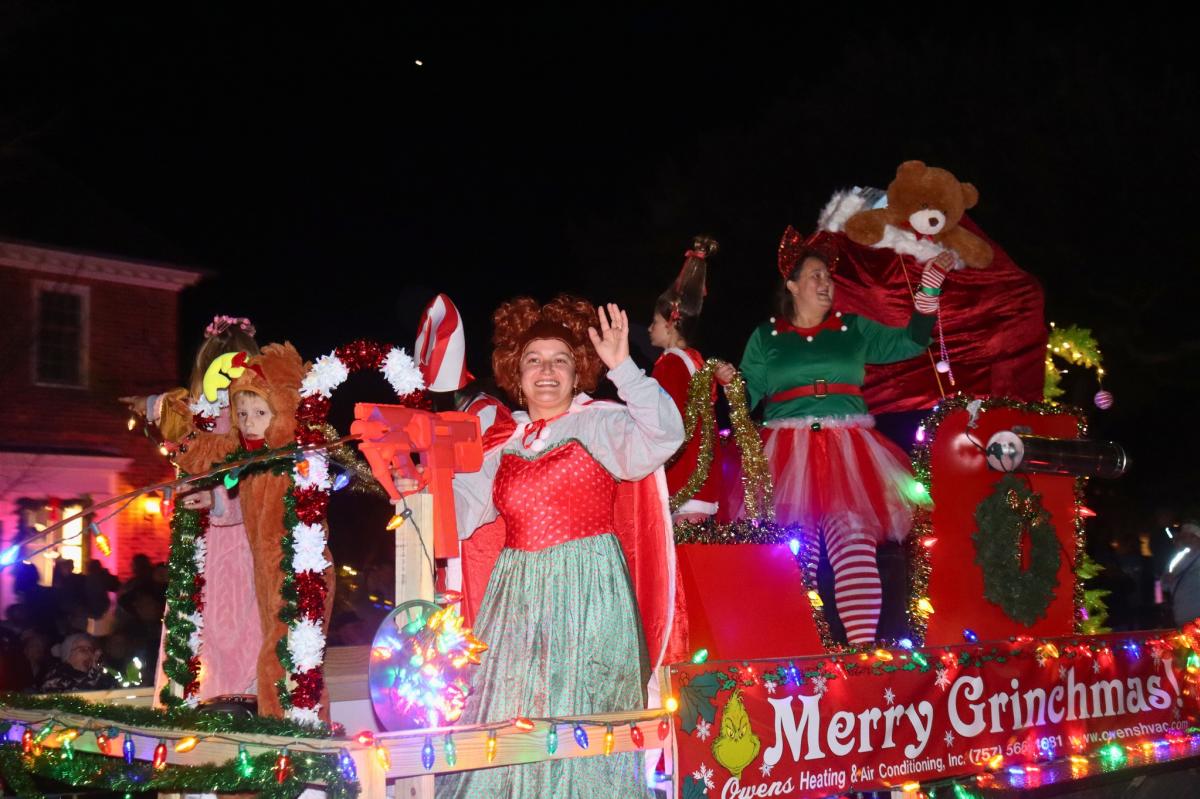 Williamsburg Christmas Parade