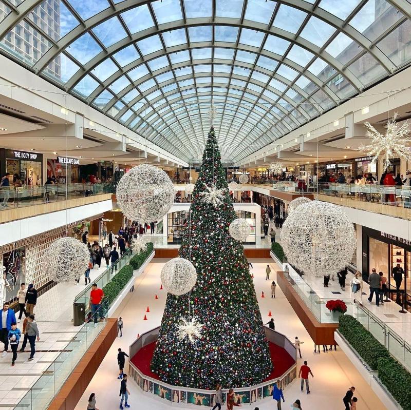 Galleria - Christmas Tree
