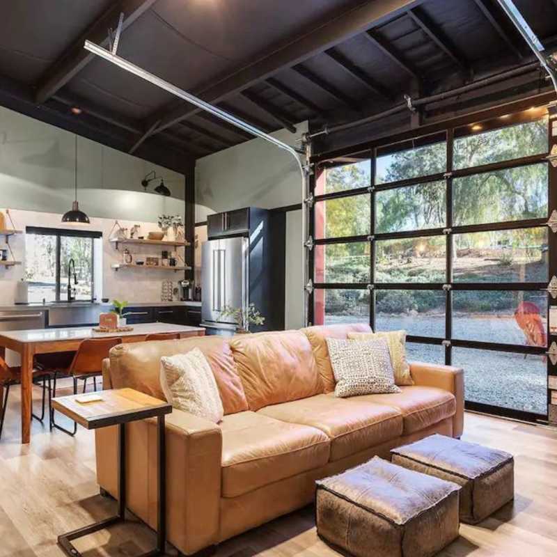 Industrial Workshop Apartment