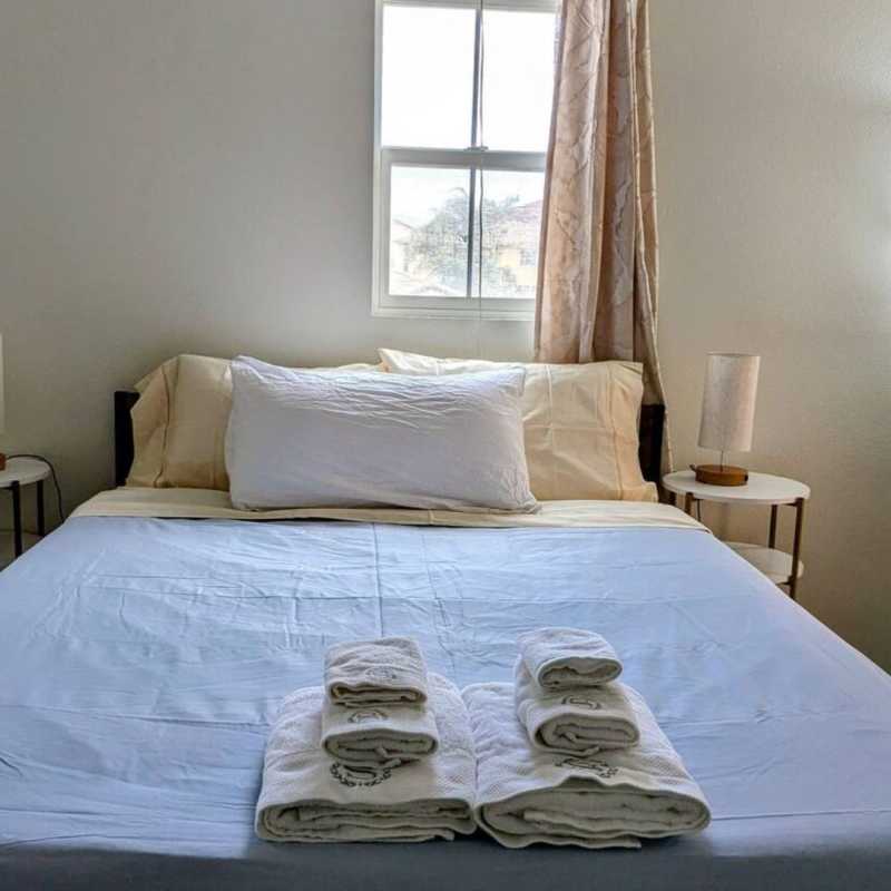 Cozy Private Bedroom