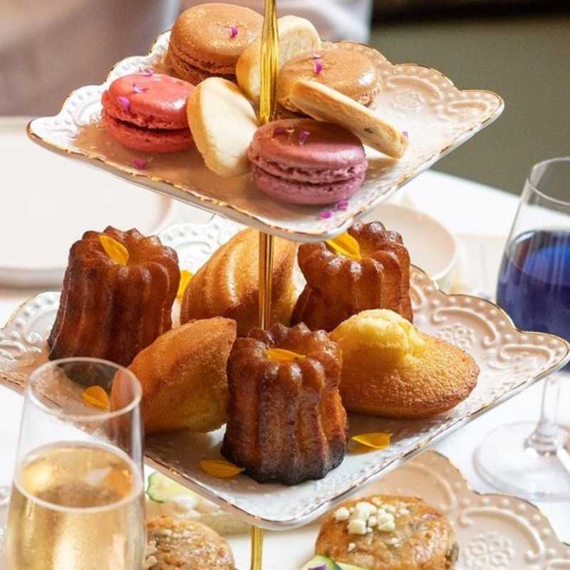 Corbeaux Wine & Tea House