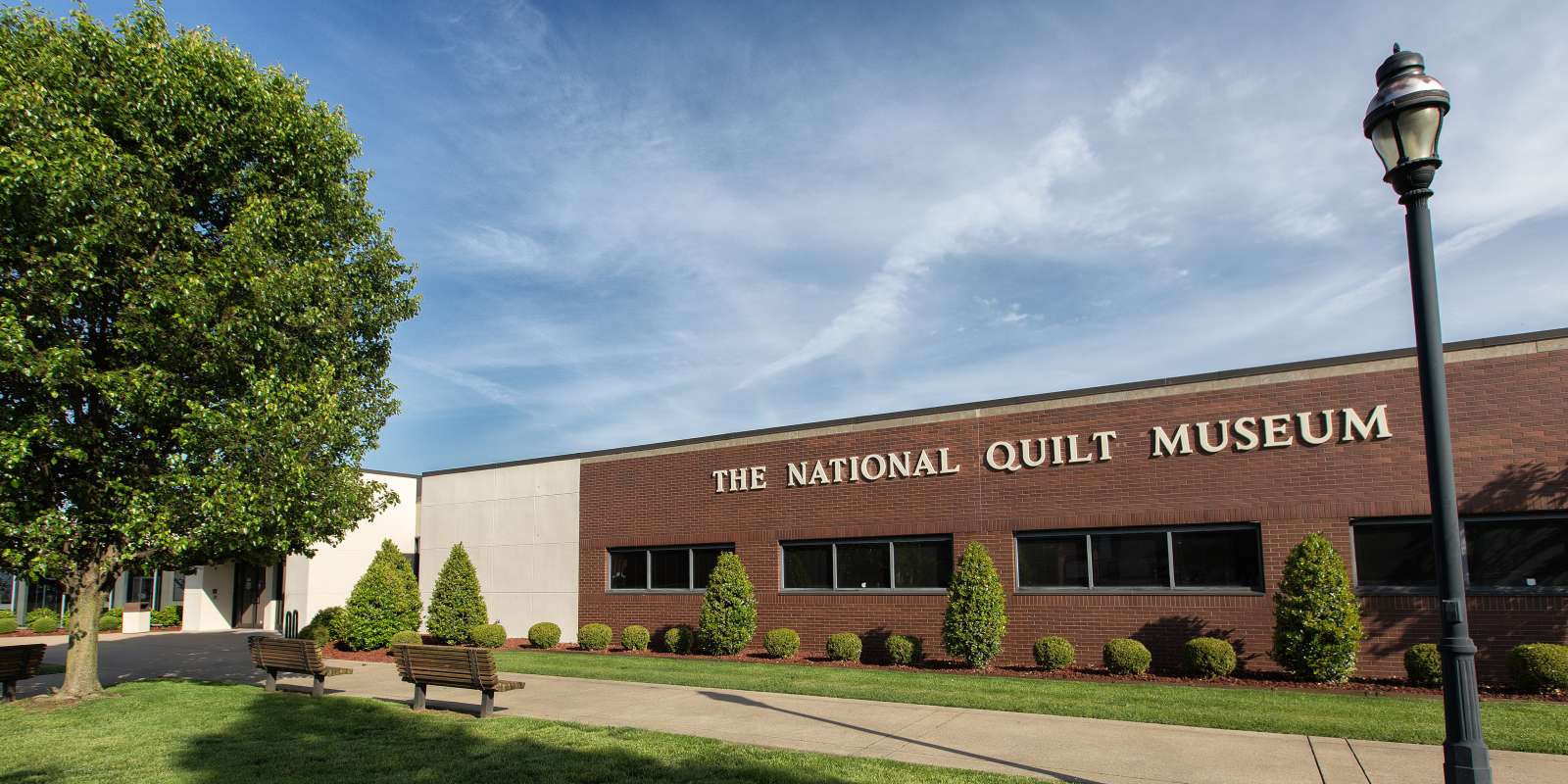 national-quilt-museum-exterior