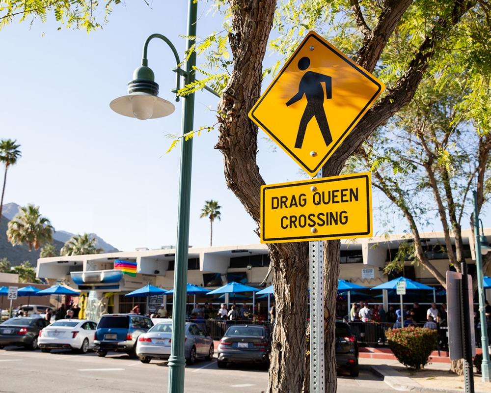 arenas district drag crossing