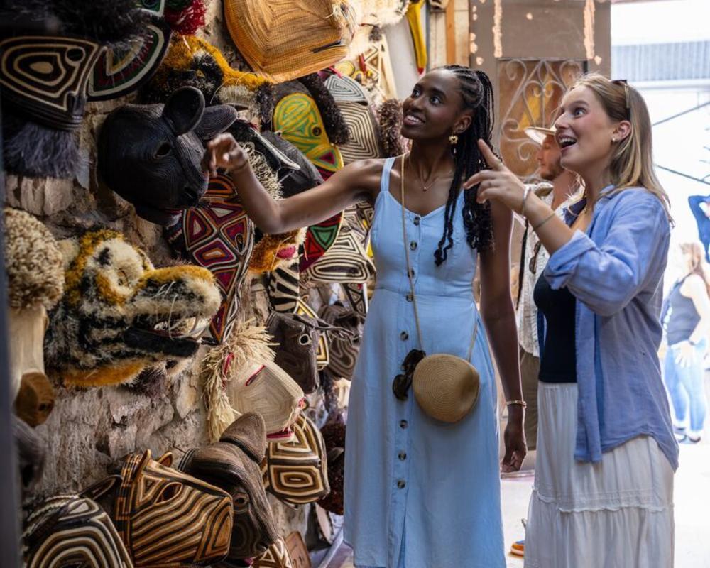Shopping at Casco Antiguo, Panama City, Panamá