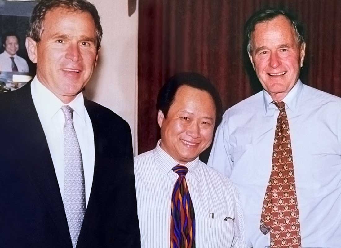 Peking Gourmet Inn - with Presidents Bush