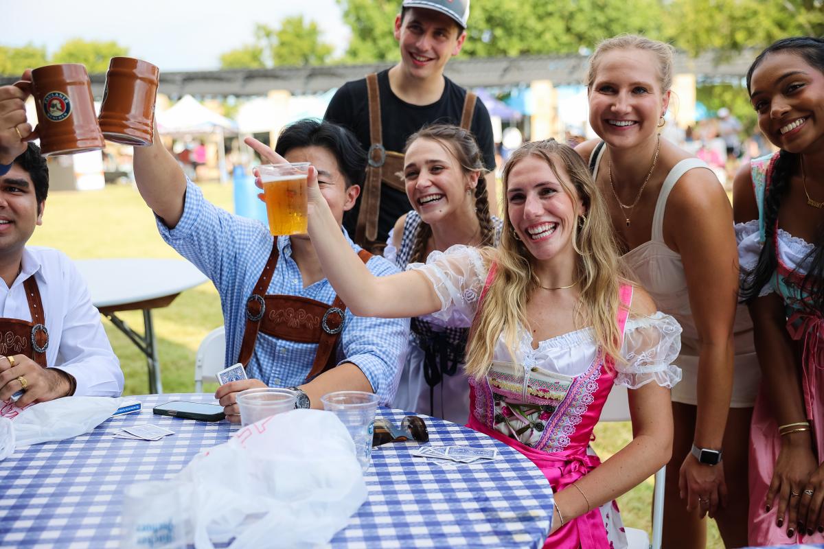 Lederhosen Lounge