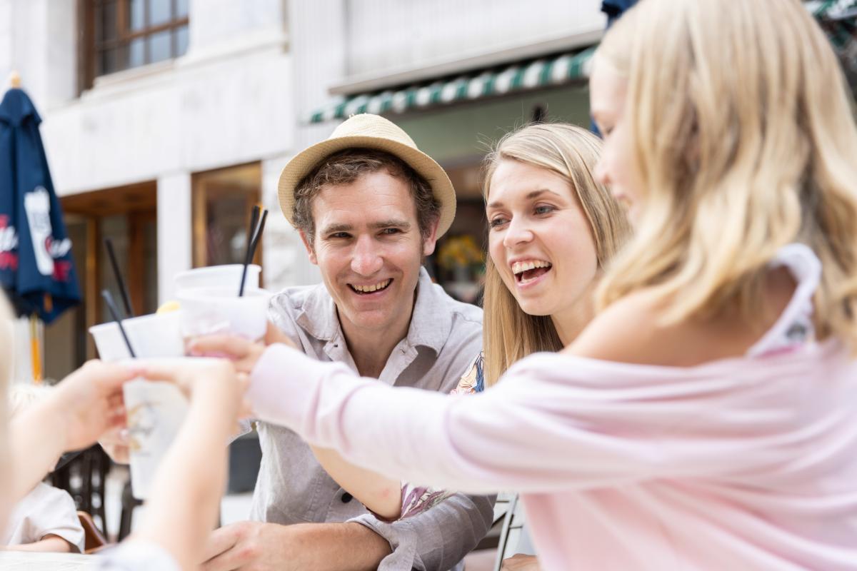 Family Outdoor Dining-Baltimore Street Grill_Cumberland MD