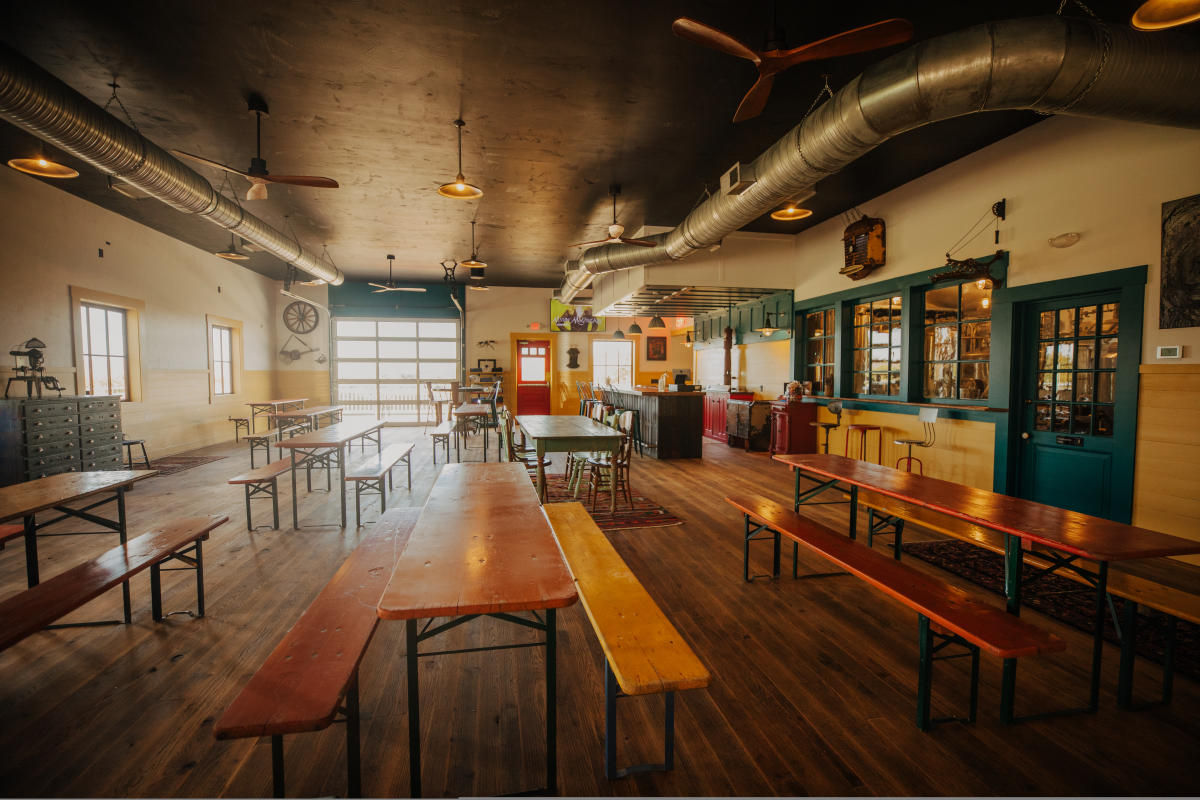 Interior-of-Locust-Post-Brewery-Little-Orleans-MD-switzer