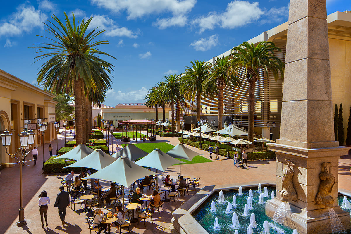 Why South Coast Plaza is the West Coast's Best Destination for Shopping -  Travel Costa Mesa
