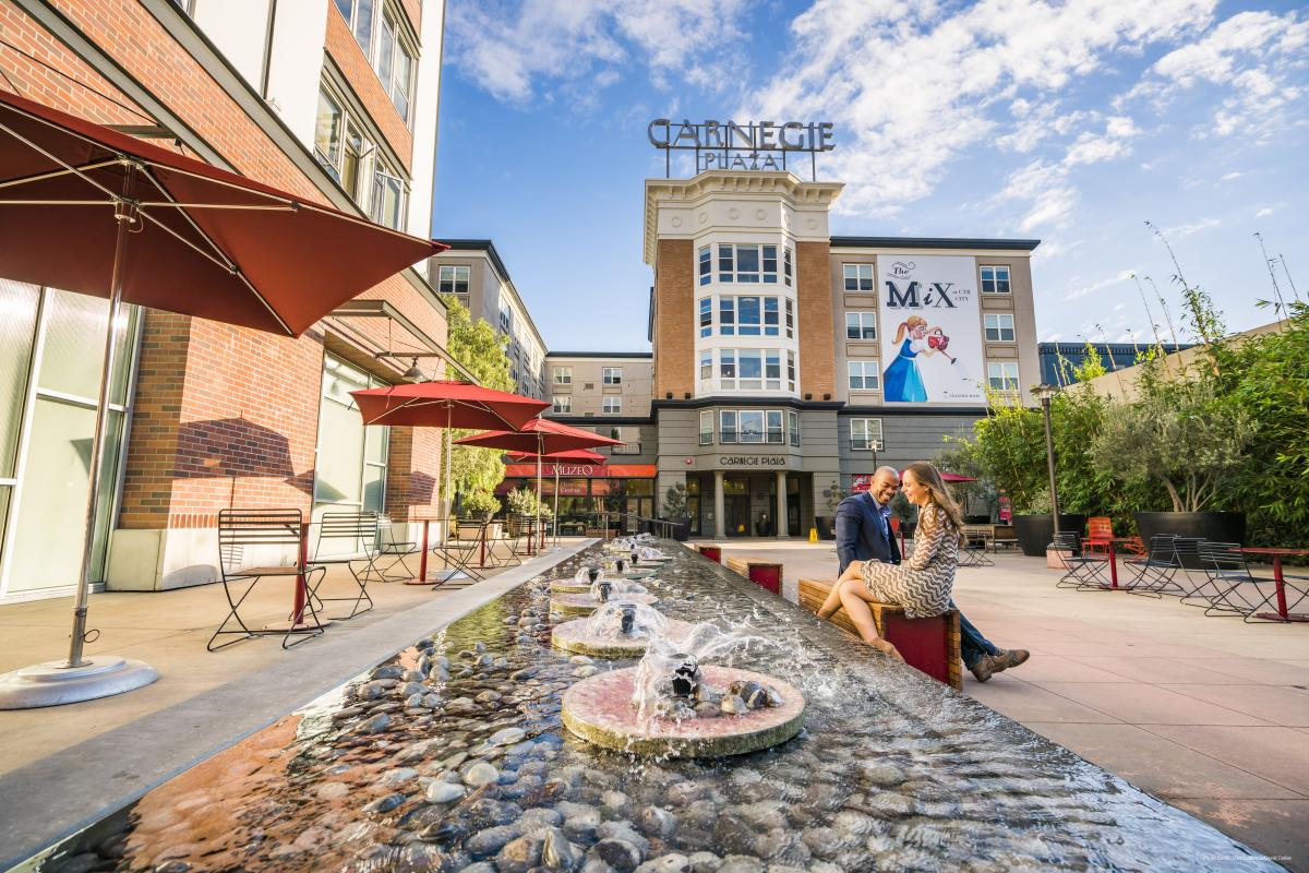 Muzeo Courtyard and Carnegie Plaza