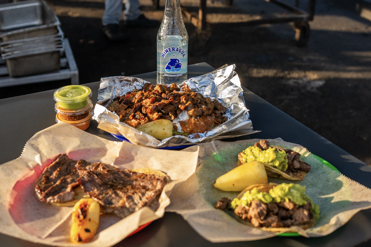 Tacos Los Cholos