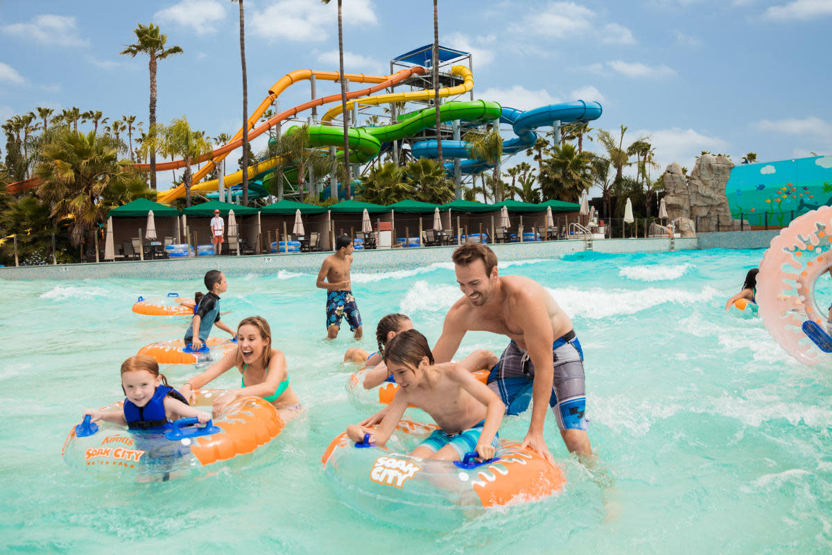 Knott's Berry Farm Wave Pool