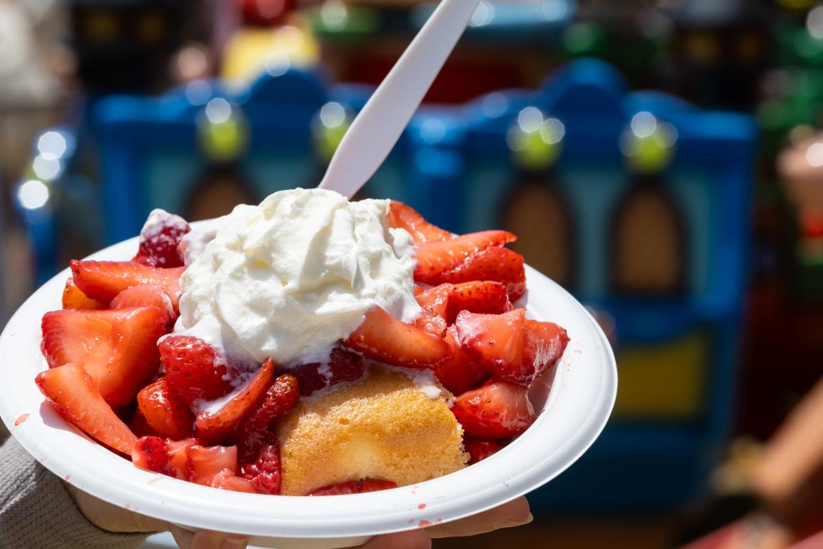 Strawberry Funnel Cake, Strawberry Festival
