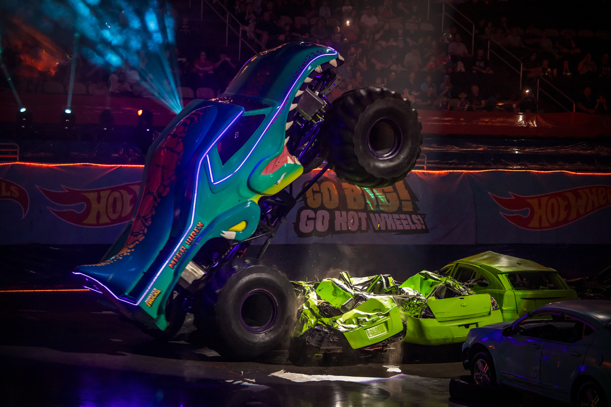 Hot Wheels Monster Trucks Live - Mega Wrex