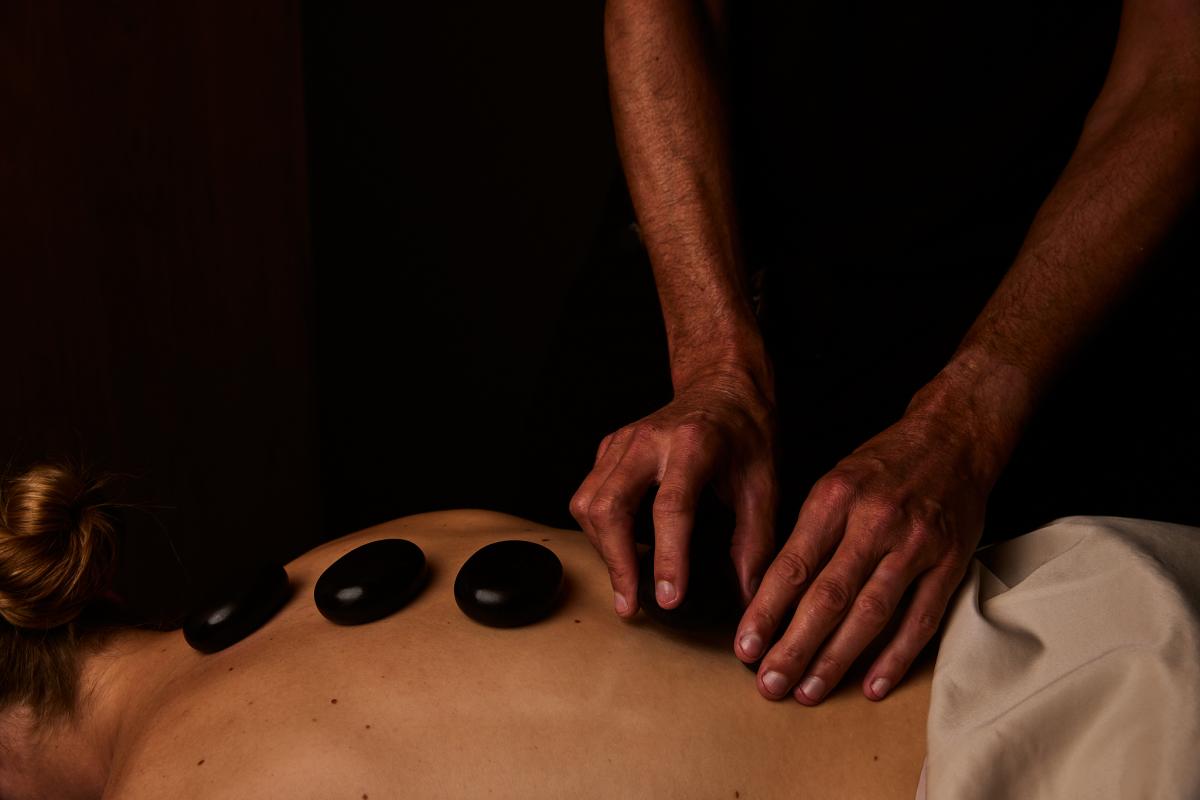 rivet house spa hot stones