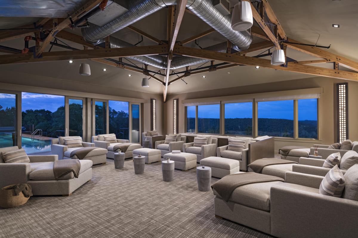 Image of the inside spa quiet room with large lounge chairs at Miraval Austin.