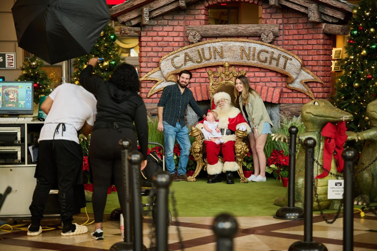 Santa at Perkins Rowe