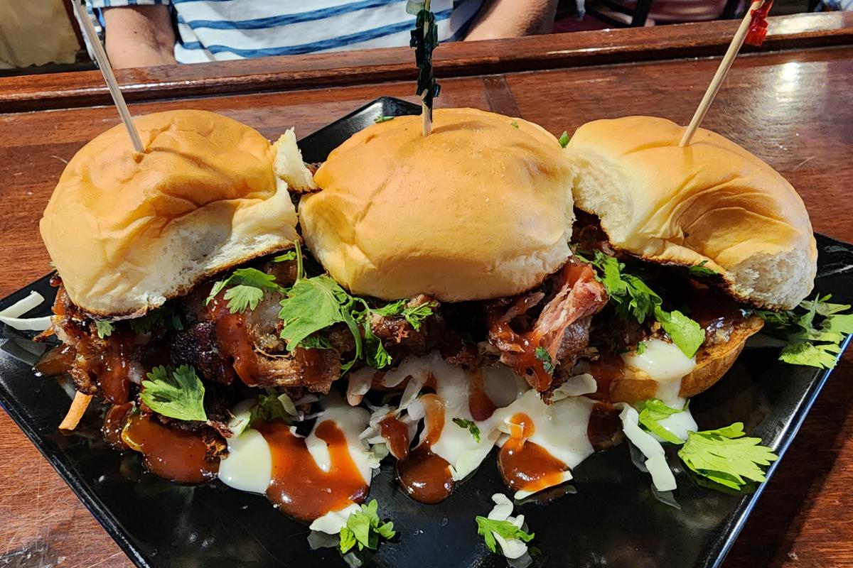 Smokehouse Bar & Grill