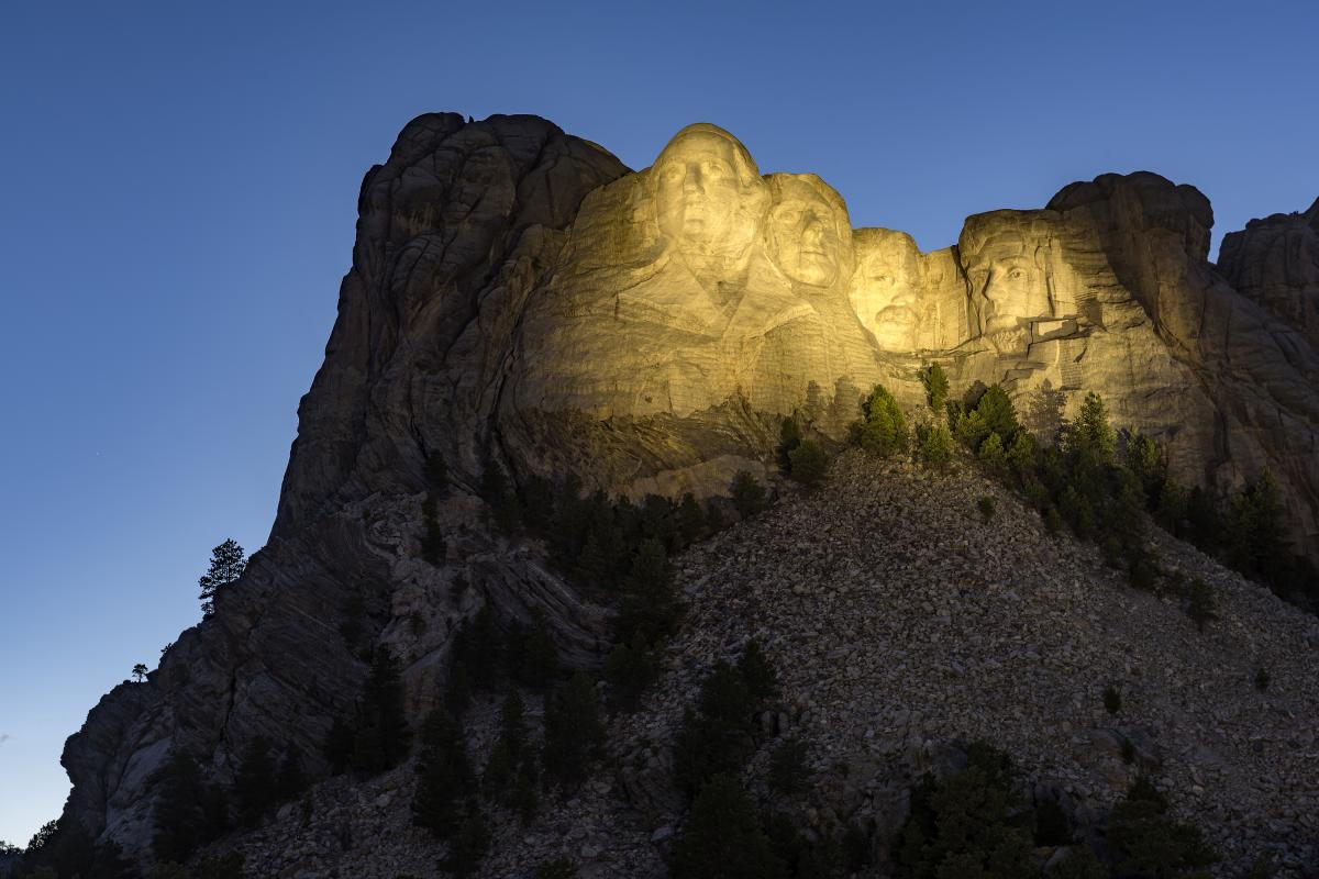 Mount Rushmore Night