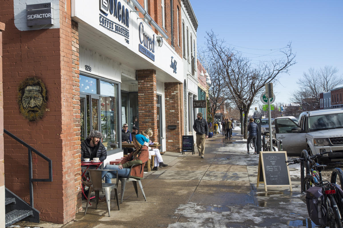 Winter East End Pearl Street Boulder