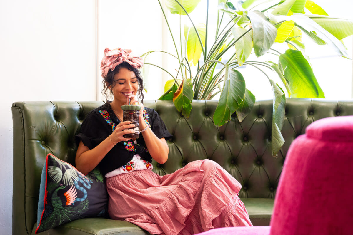 Providencia Food Restaurant Woman
