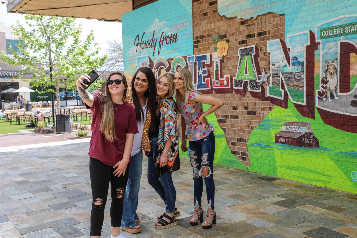 Howdy From Aggieland | Century Square Mural