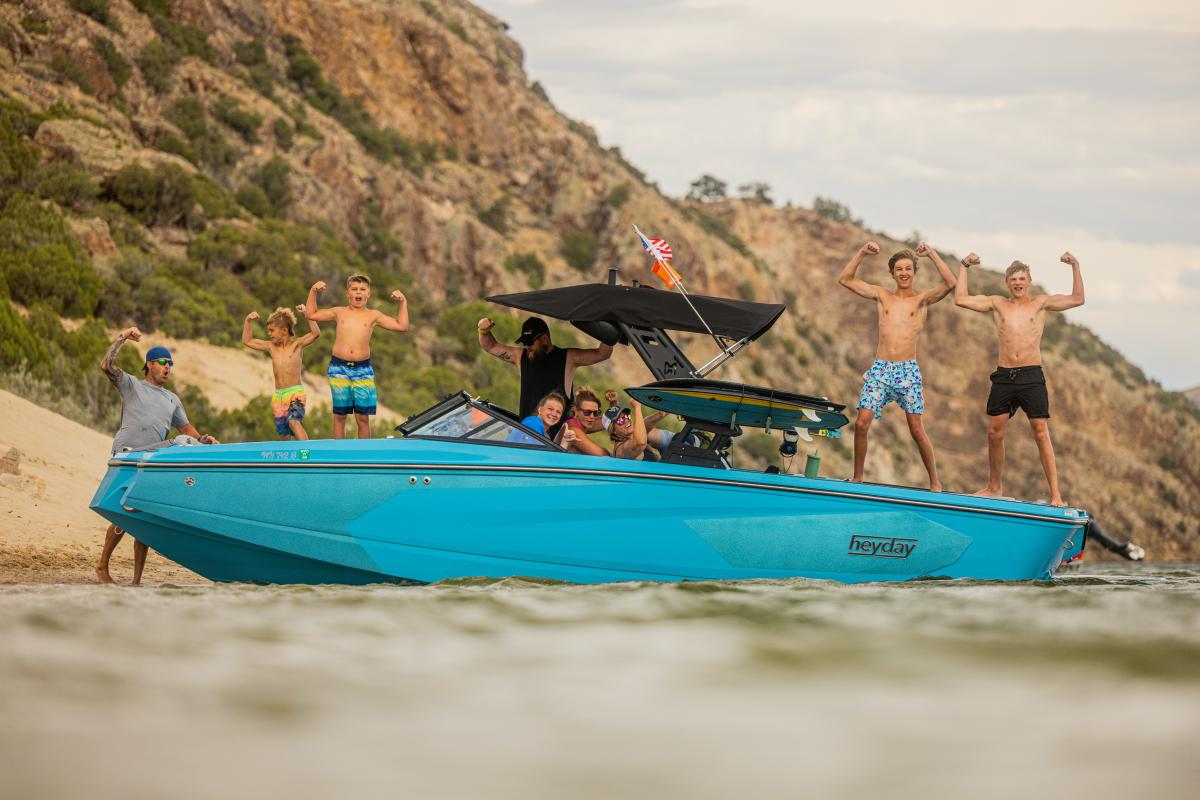Boating on Alcova Reservoir