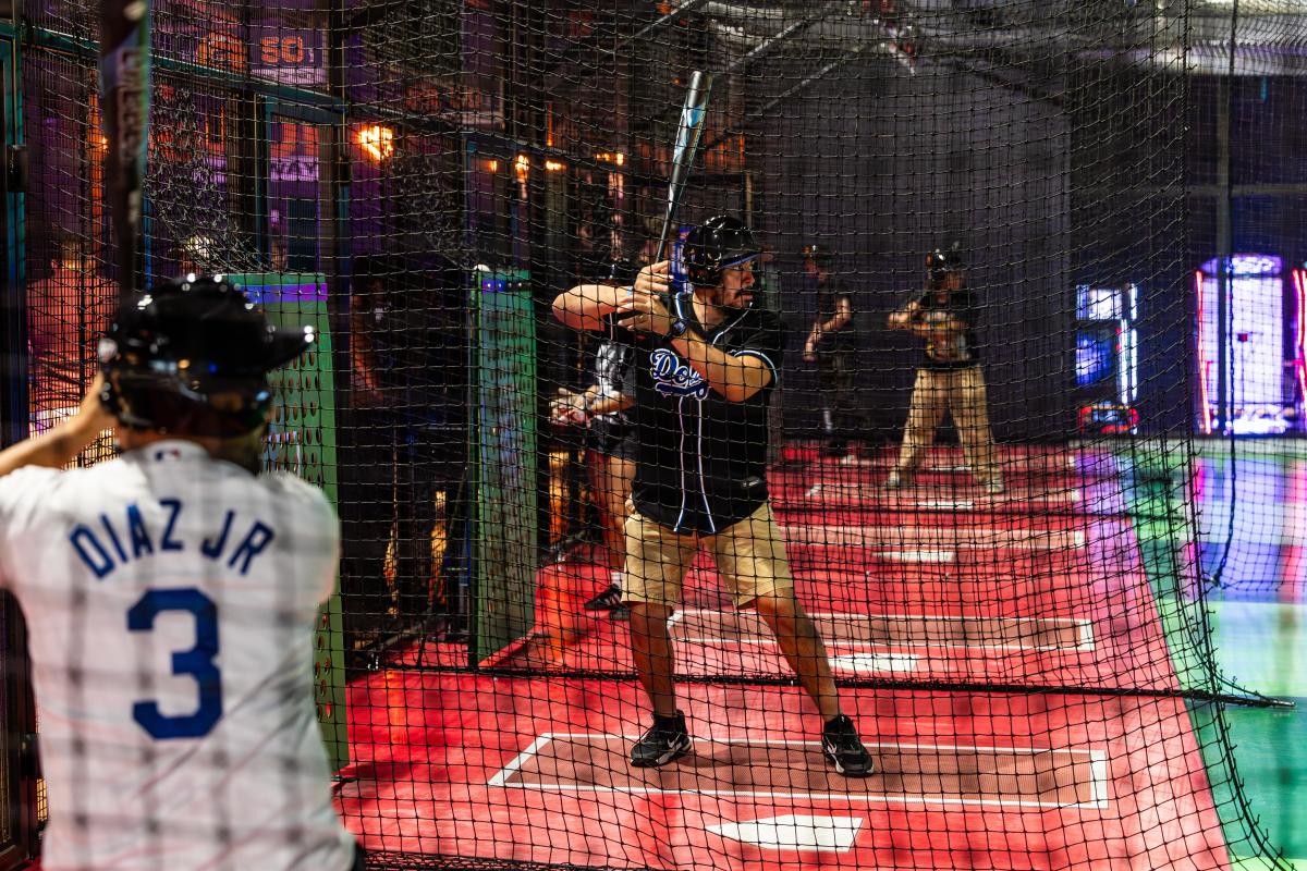 indoor batting cages at Taroko Sports in Chandler AZ