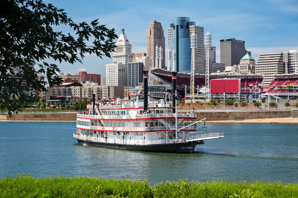 BB Riverboats Boat Tour on the Cincinnati River