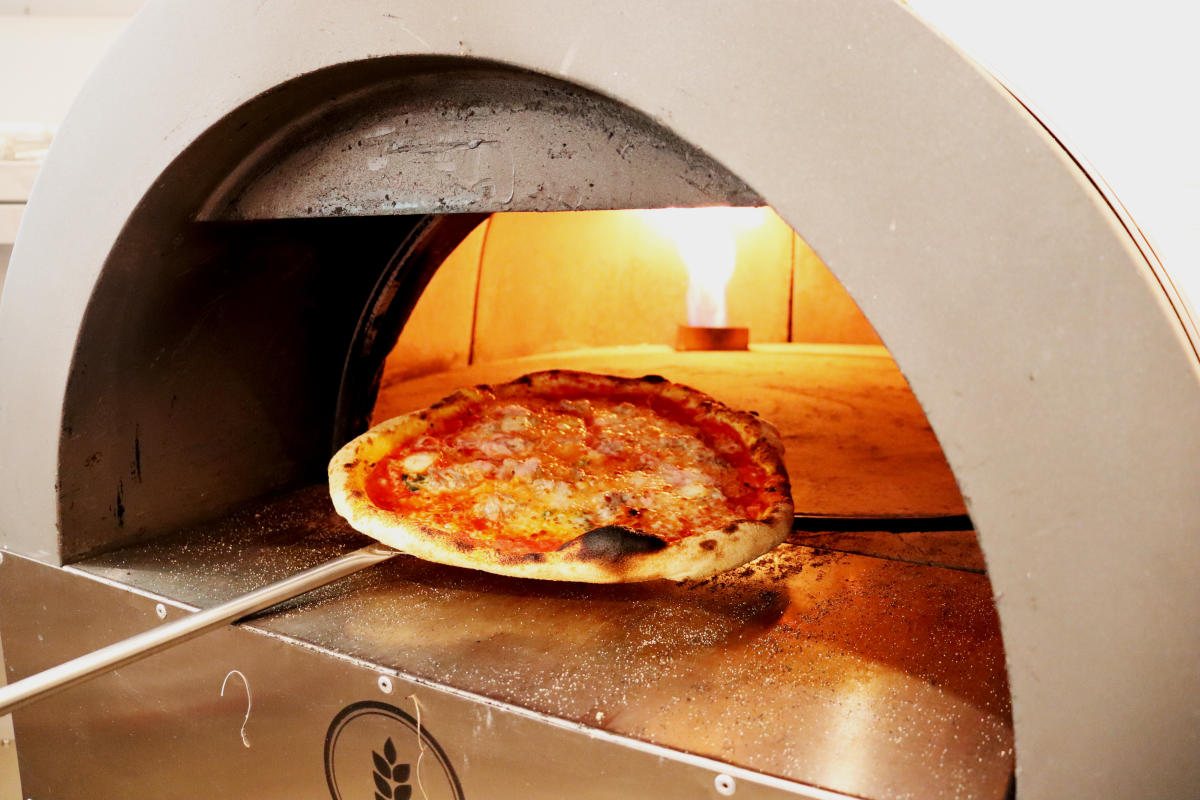 Cheese pizza from WelovEmilia
