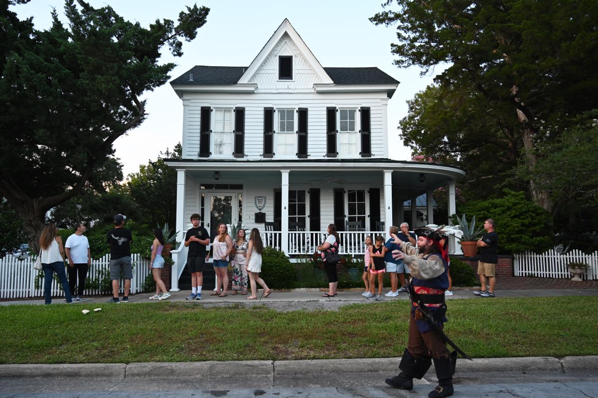 Ghost Tour Passing Houses of Beaufort