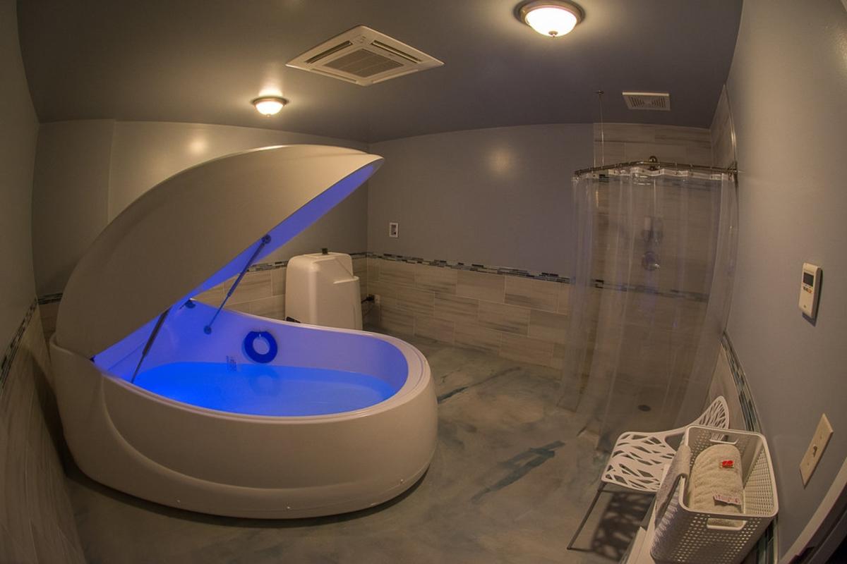 Dissolve Float Spa